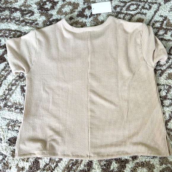 Andree by unit top - Picture 2 of 2